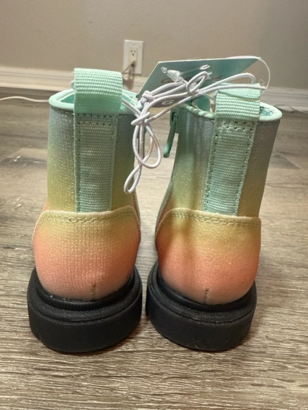 Cat & Jack AmayaToddler Girls Combat Boots SZ 6 Rainbow Glitter NWT